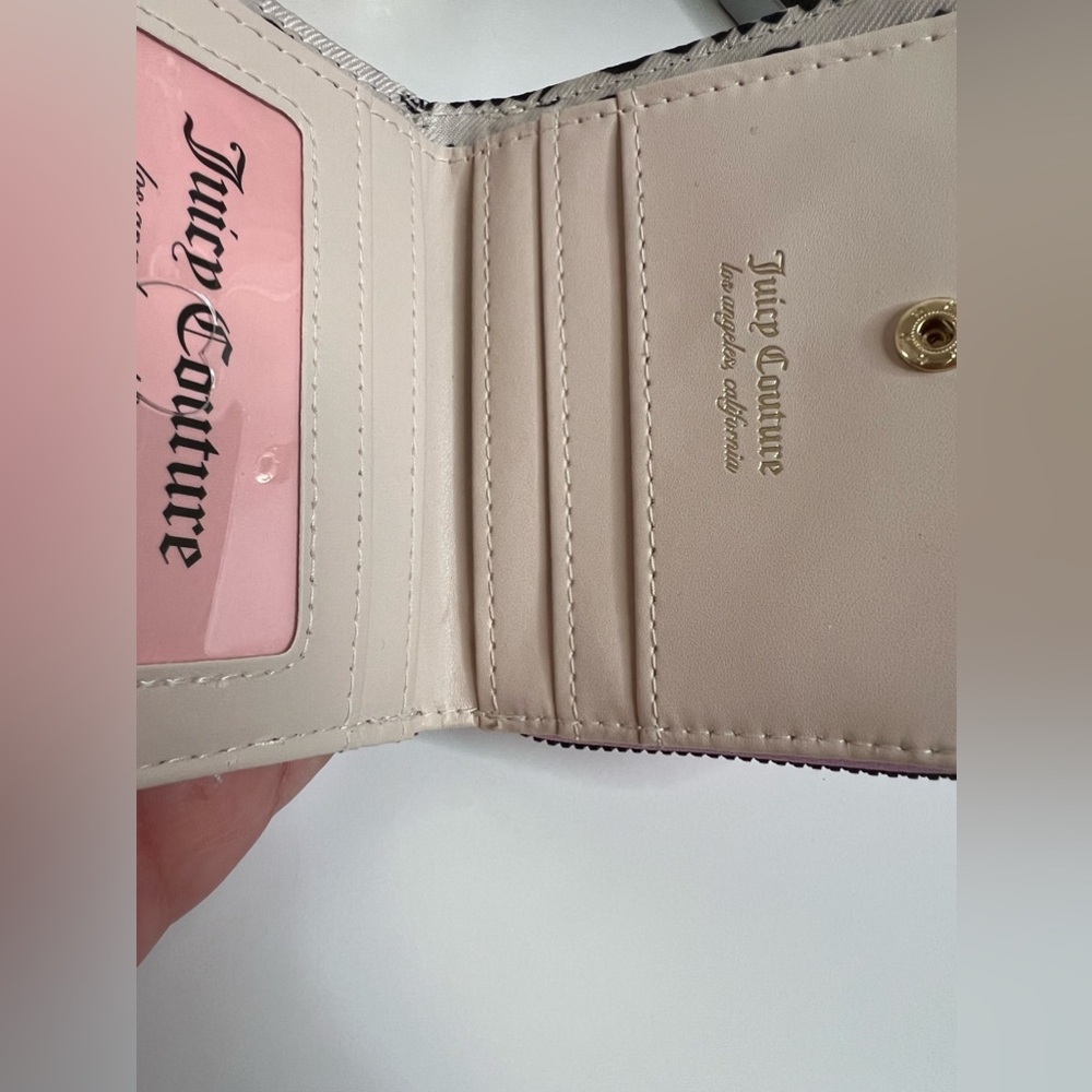 Juicy Couture Love Mode Pink Fondant Zip Around Wallet - Picture 4 of 4